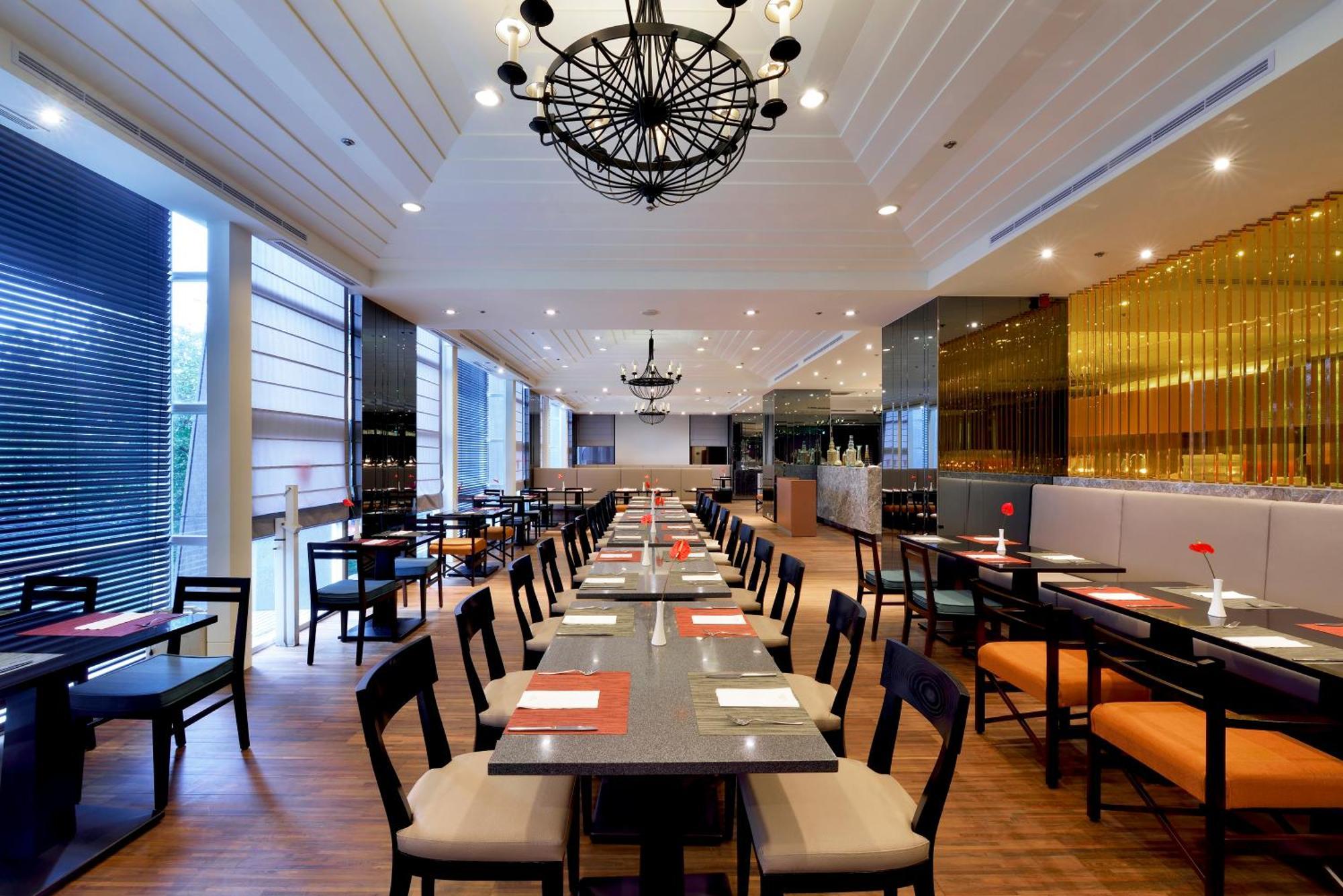Hotel Royal Hsinchu Bagian luar foto